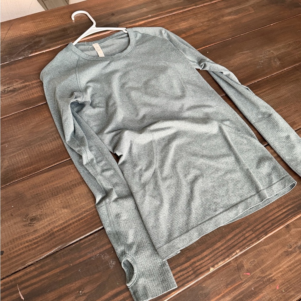 lululemon athletica Light Gray Crew Neck Sweater